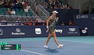 Bencic bat Anisimova et rejoint Gauff en quarts - Tennis - Miami
