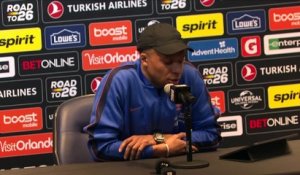 Kylian Mbappé sur les rumeurs concernant son mauvais genou ausculté par le Real Madrid : « Ce n’est pas vrai » - Foot - Real Madrid