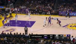 Lakers - LeBron pour Bronny : la première passe décisive entre père et fils de l'histoire de la NBA