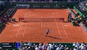 Monte-Carlo - Alcaraz accroché rallie les quarts