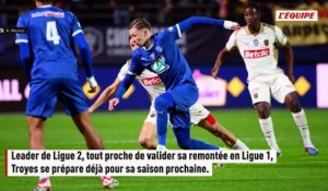 Bafétimbi Gomis bientôt directeur sportif de Troyes ? - Foot - Ligue 2 - Troyes