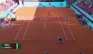 Madrid - Baptiste, une raquette en moins mais un 1/4 de finale en poche !