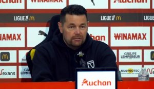 La déception de Pierre Sage après la défaite de Lens face au PSG : « Le score est très injuste » - Foot - Ligue 1