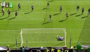 Wolfsburg - Eriksen trouve la barre sur penalty