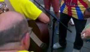 Les supporters brésiliens animent Time Square - Coupe du monde 2026 - Brésil