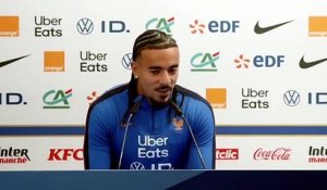 Malo Gusto, latéral des Bleus, rassurant sur sa cheville : « C'est un petit hématome, ça devrait aller » - Foot - Coupe du monde 2026