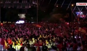 La fan zone de Madrid explose de joie après l'ouverture du score de Ferran Torres contre l’Argentine en finale de Coupe du monde - Coupe du monde 2026