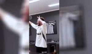 Santos - Quand Neymar et Butler s'amusent... au ping-pong !