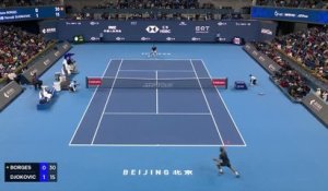 Pékin - En difficulté physiquement, Djokovic s’en sort au premier tour face à Borges