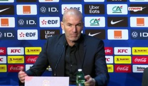 « J'ai des joueurs de grande qualité et Rayan Cherki en fait partie », encense Zinédine Zidane après le match nul des Bleus contre l'Italie - Foot - Ligue des nations - Bleus