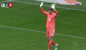 Bundesliga : 6 secondes ! Fellhaueur inscrit le but le plus rapide de l'Histoire du championnat suite à une bour de Neuer