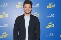 Kev Adams dénudé dans Love Addict : comment a-t-il sculpté son corps ?