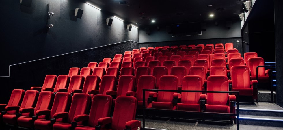 Pourquoi les fauteuils de cinéma sont-ils rouges ?