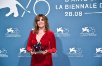 Emmanuelle Seigner : sa réaction quand Jean-Luc Godard a voulu la filmer nue