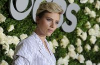Scarlett Johansson renonce à incarner un homme trans
