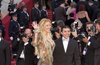Loana raconte sa première montée des marches "les cheveux pleins de sel"