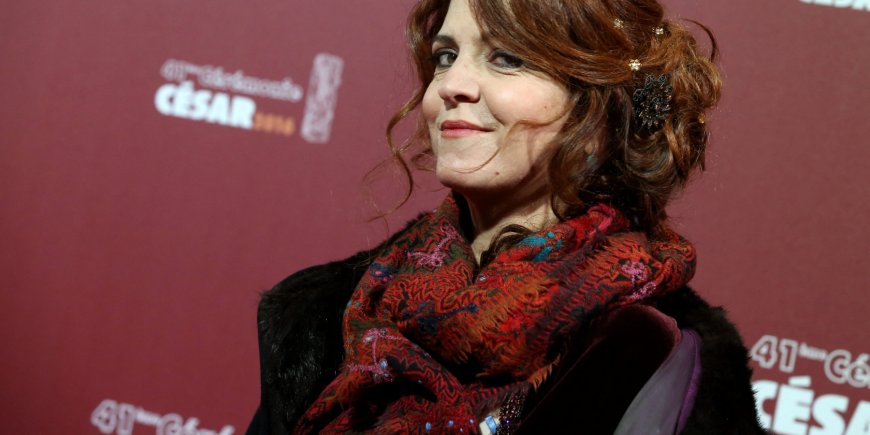 Agnès Jaoui lors de la 41ème cérémonie des César au théâtre du Châtelet à Paris, le 26 février 2016.