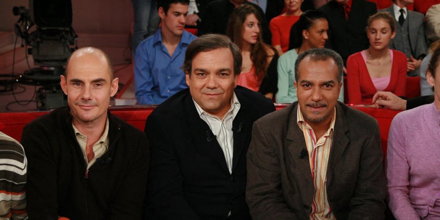 Les Inconnus Bernard Campan, Didier Bourdon et Pascal Légitimus lors de l'enregistrement de l'émission [ITALIC]Vivement Dimanche[/ITALIC] à Paris, le 22 novembre 2006.