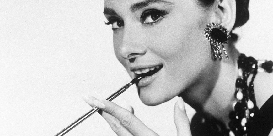 Photo promotionnelle d'Audrey Hepburn pour 