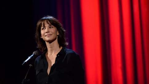 Sophie Marceau "a perdu pied" à Cannes selon Dominique Besnehard
