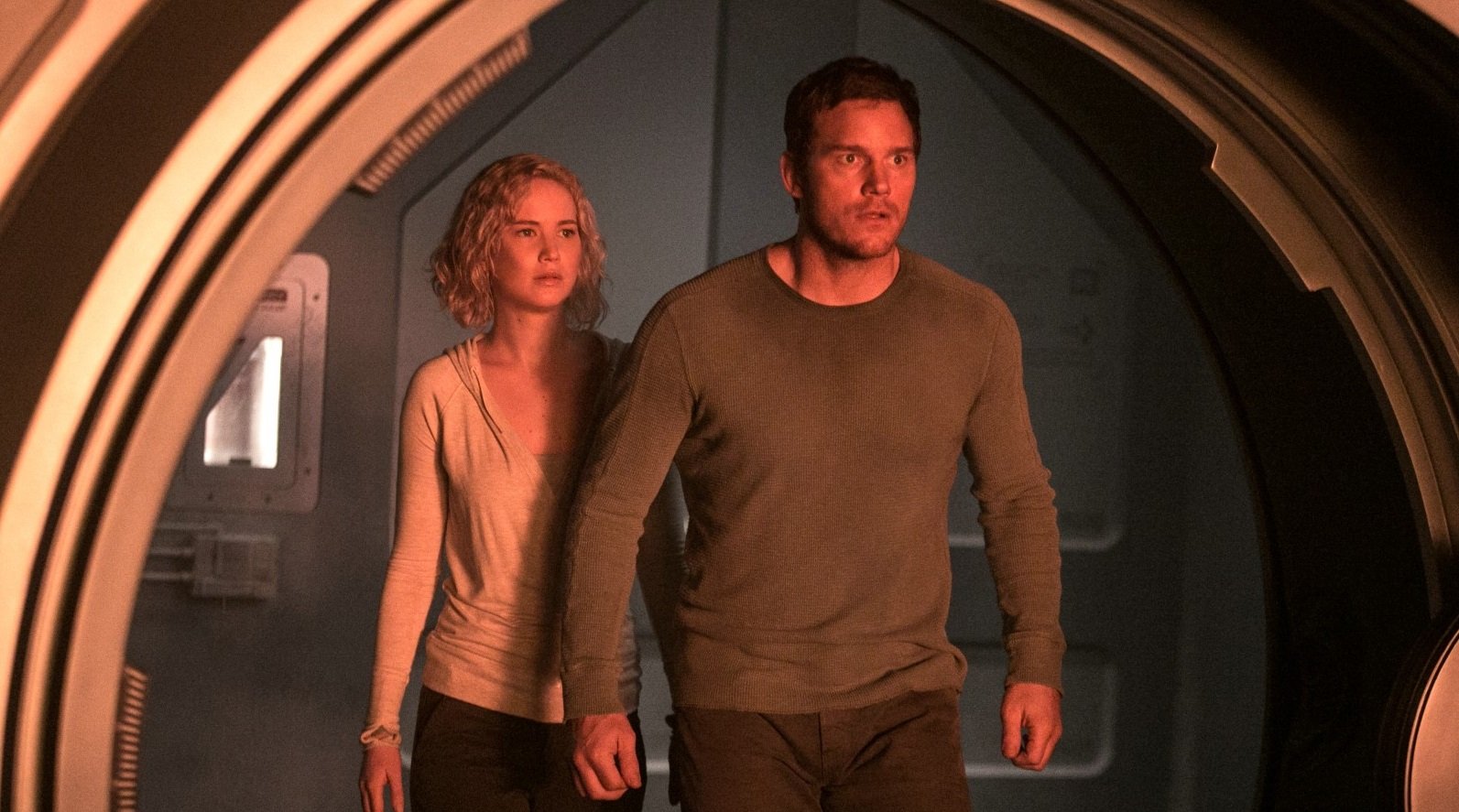 Chris Pratt et Jennifer Lawrence dans 