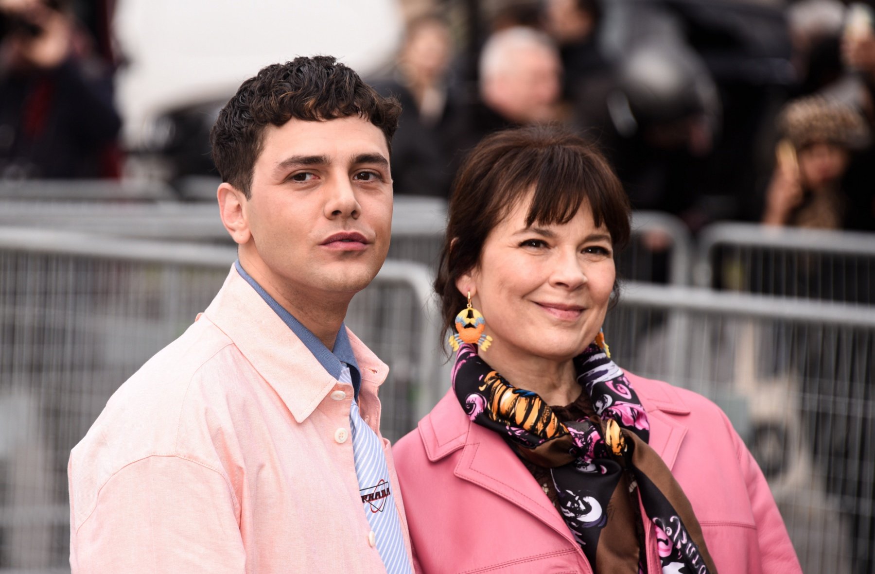 Xavier Dolan et Anne Dorval au défilé Miu Miu lors de la Fashion Week à Paris, le 3 mars 2020.