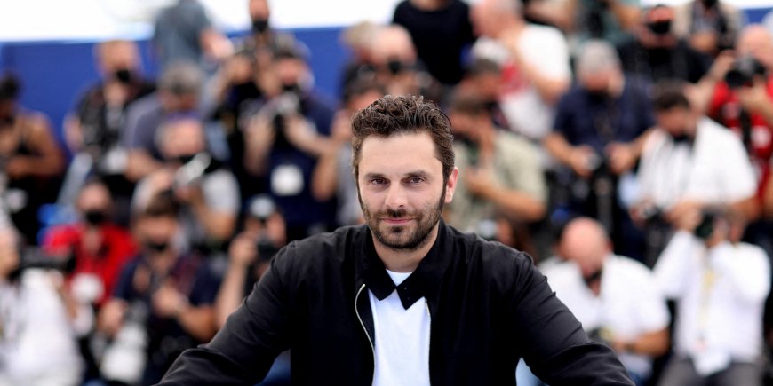 Pio Marmaï au photocall du film La fracture lors du 74ème festival international du film de Cannes, le 10 juillet 2021.