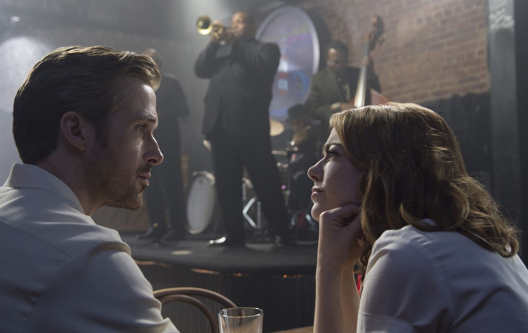 Ryan Gosling et Emma Stone dans 