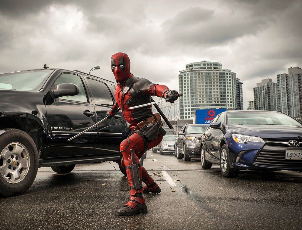 Ryan Reynolds dans son costume fétiche de 