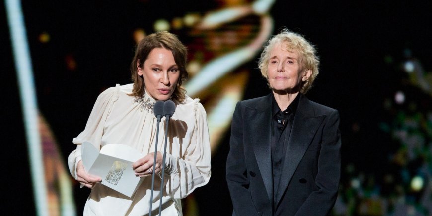 Emmanuelle Bercot et Claire Denis pendant la 45ème Cérémonie des César à Paris, le 28 février 2020.
