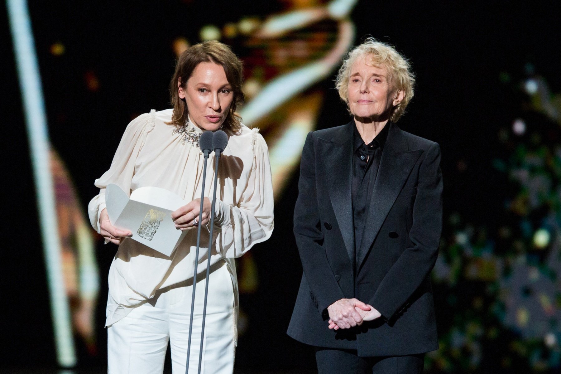 Emmanuelle Bercot et Claire Denis pendant la 45ème Cérémonie des César à Paris, le 28 février 2020.