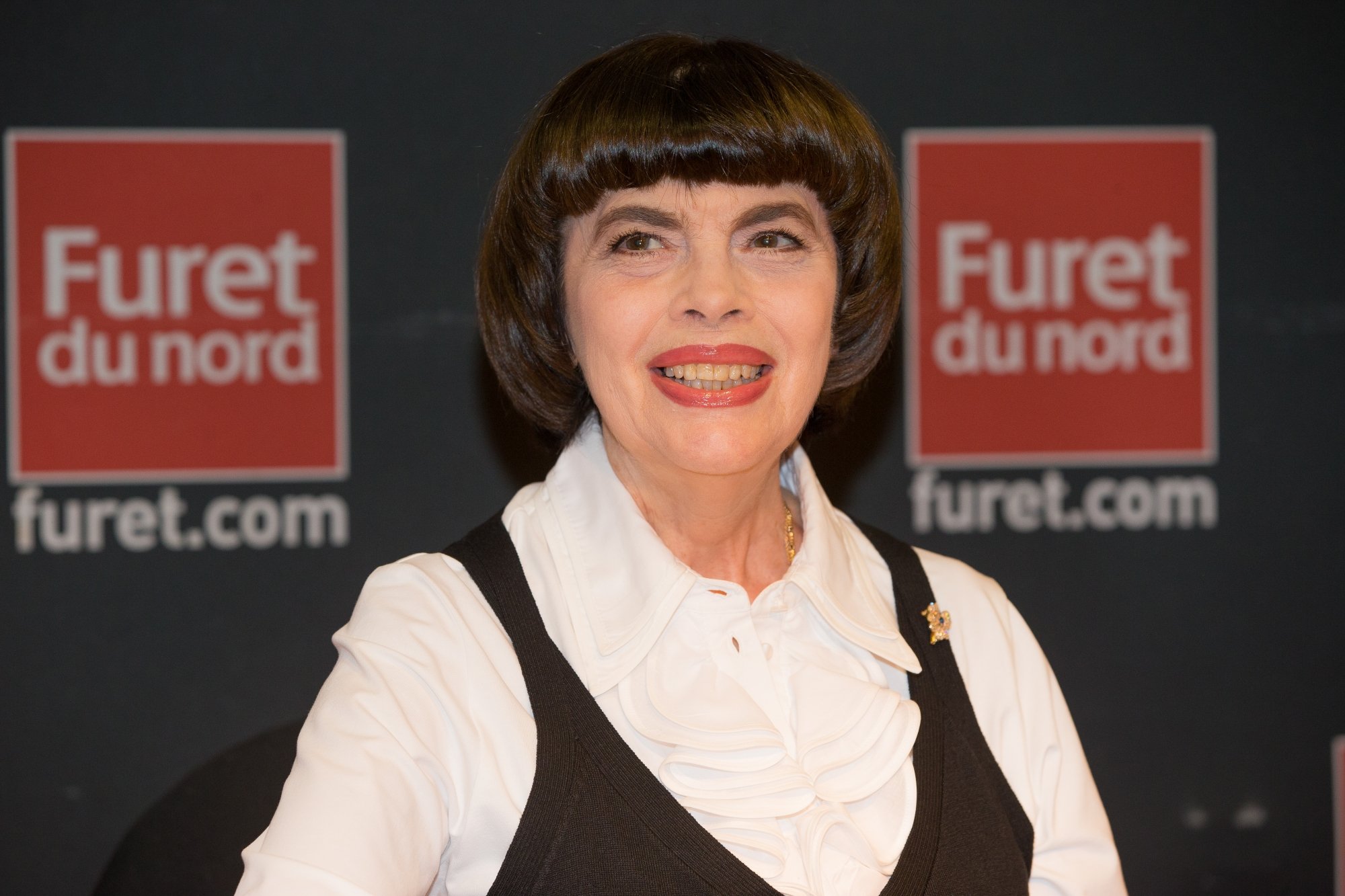 Mireille Mathieu dédicace son album 