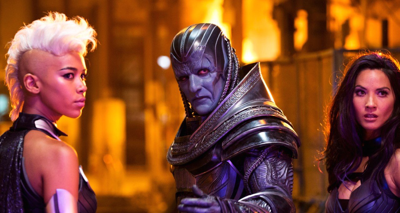 Alexandra Shipp, Olivia Munn et Oscar Isaac dans [ITALIC]X-Men : Apocalypse[/ITALIC]
