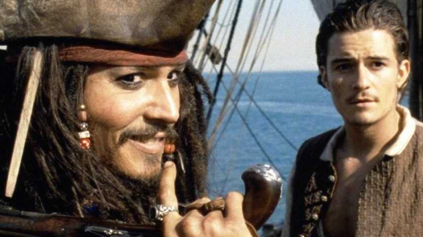 Pirates des Caraïbes : la Malédiction du Black Pearl - Bande annonce 1 - VO - (2003)