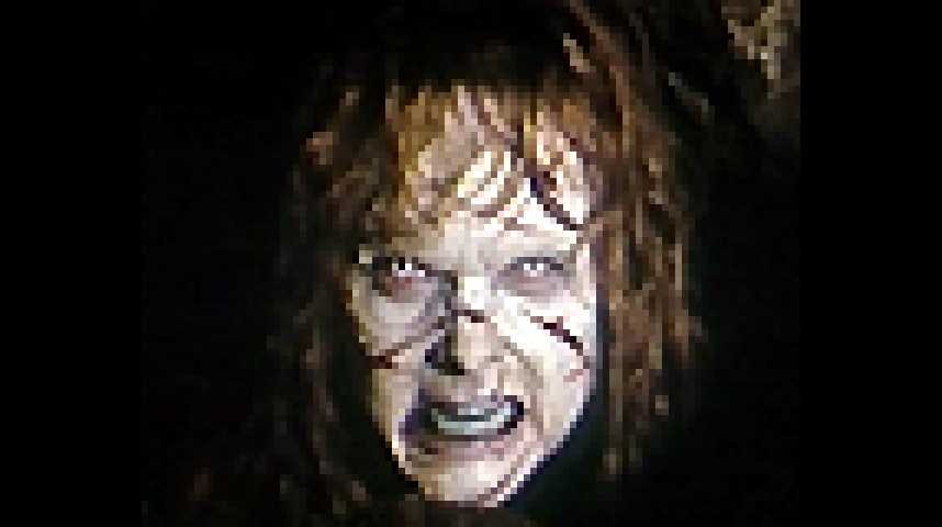 L'Exorciste : au commencement - bande annonce 2 - VF - (2004)