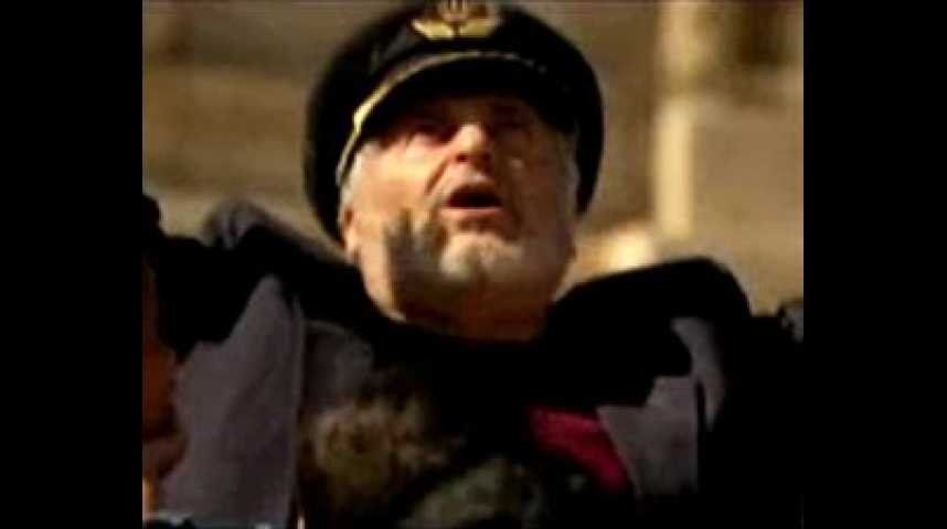Captain Abu Raed - bande annonce - (2007)