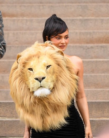 Kylie Jenner et sa robe à tête de lion : Anthony Delon et PETA montent au créneau