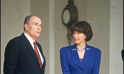 François Mitterrand infidèle : pris en flagrant délit par Danielle avec sa très jeune amante
