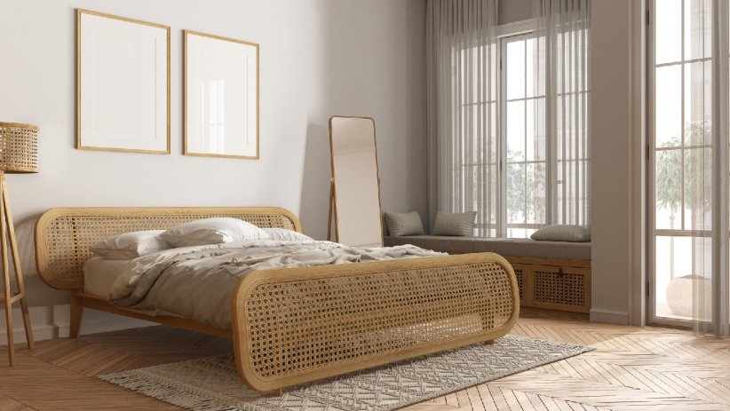 Une tête de lit en cannage peut être du plus bel effet dans la chambre à coucher.