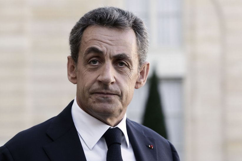 Nicolas Sarkozy reçu par François Hollande à l'Elysée suite aux attentats terroristes à Paris, le 15 novembre 2015.