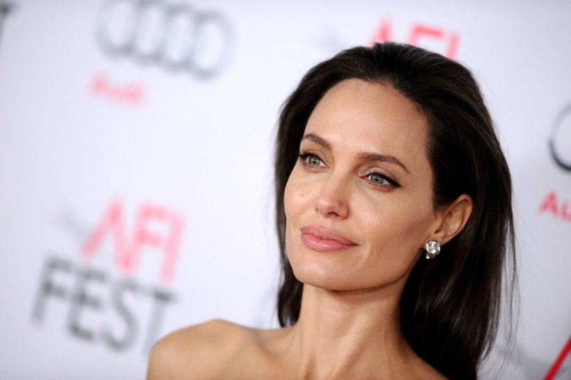 Angelina Jolie, en marge de la première de son film Vue sur mer, à Los Angeles, en novembre 2015.