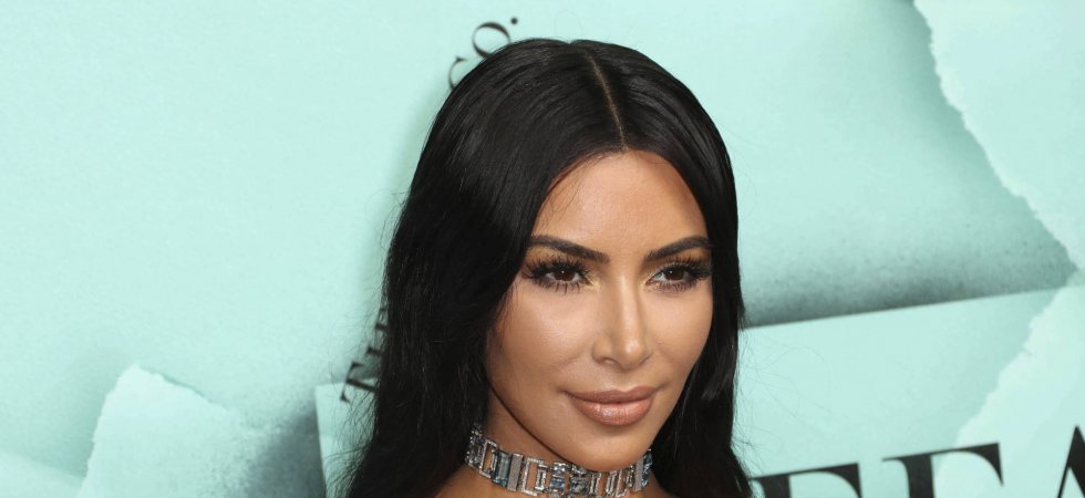 Alerte ! Kim Kardashian dévoile une collection de maillots de bain novateurs