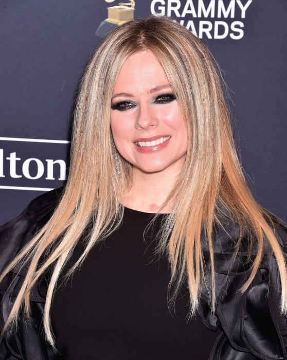 Avril Lavigne souffre de la maladie de Lyme