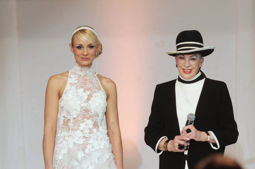 Elodie Gossuin et Geneviève De Fontenay, lors de la cérémonie Miss Prestige Nationale 2011.