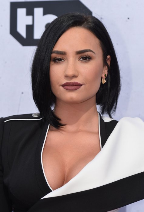 Demi Lovato se met à nu pour Vanity Fair