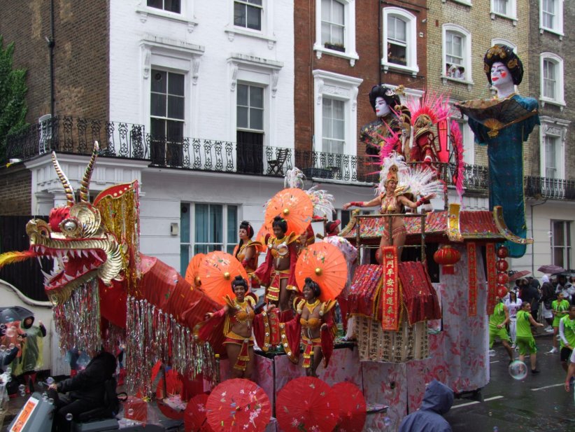 Célébrer le plus grand carnaval de Londres à Notting Hill
