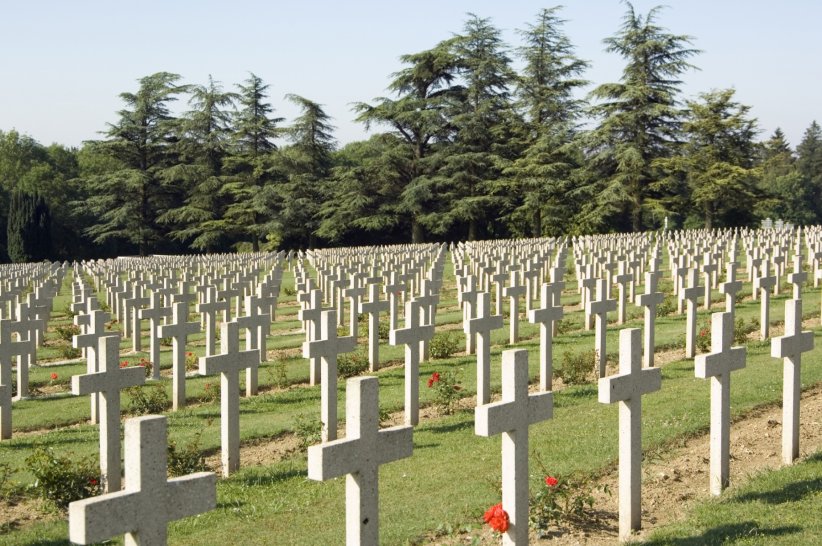 Cimetière militaire de la Première Guerre mondiale, à Verdun.