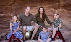 Pour sa carte de voeux, la famille du prince William pose en pleine nature
