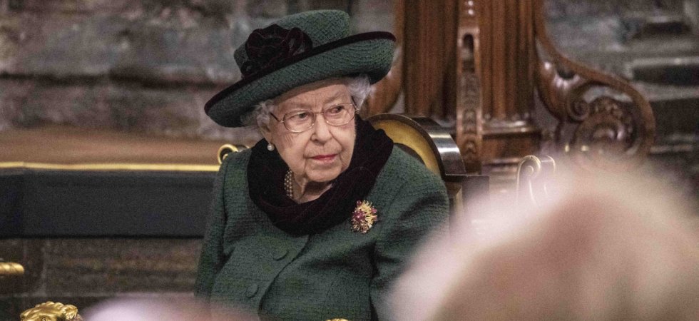 La reine Elizabeth II réapparaît pour rendre hommage au prince Philip