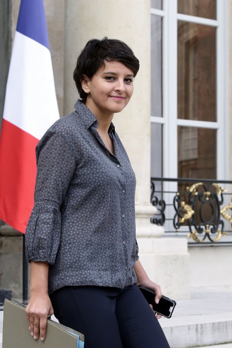 Najat Vallaud Belkacem sort du conseil des ministres au Palais de l'Elysée, à Paris, le 13 juillet 2016.